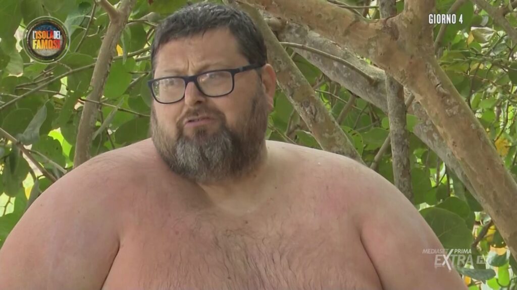 Mario Adinolfi, il peso di una ferita: all’Isola dei Famosi il dramma di famiglia che ha segnato la sua vita